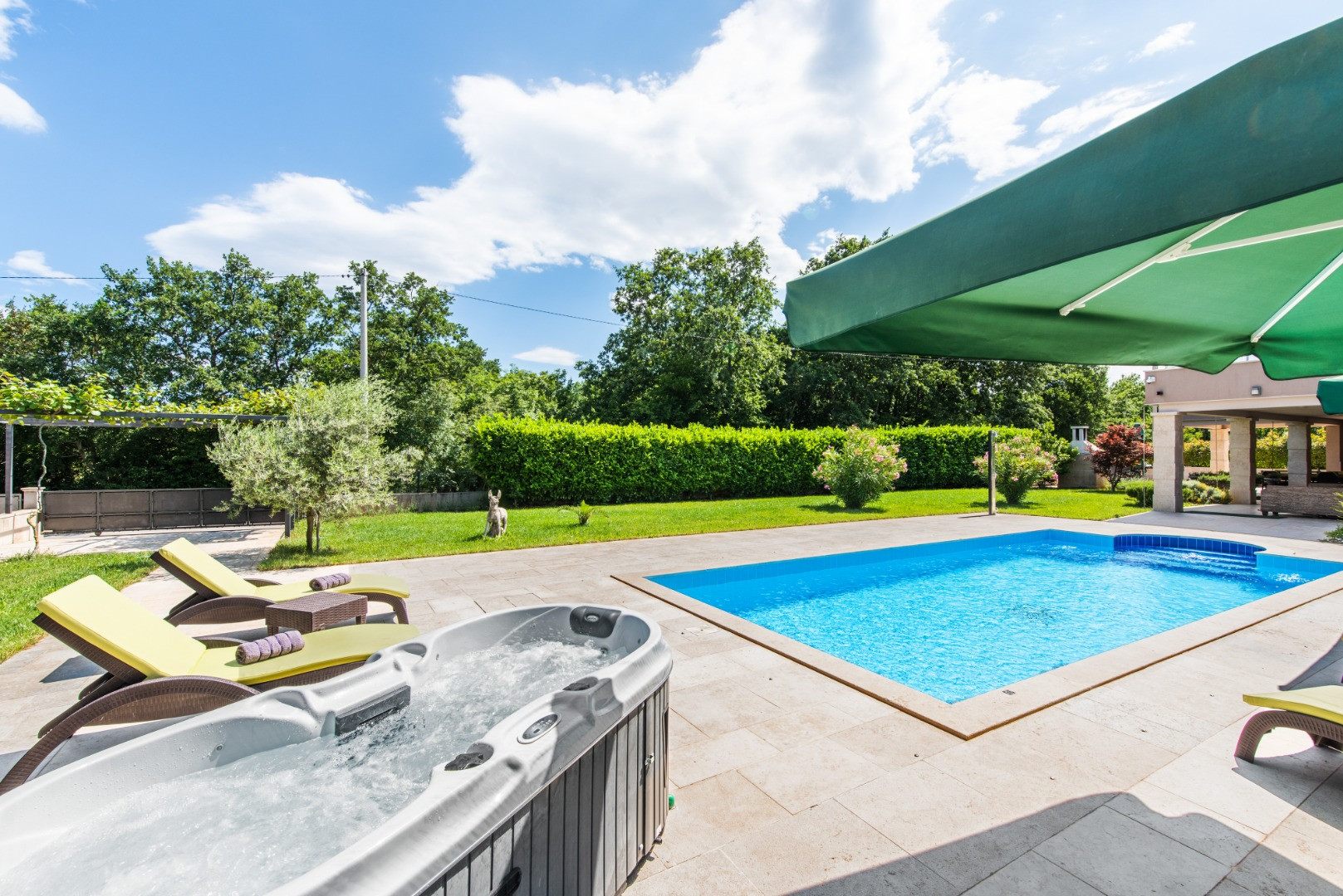 Villa Fantasia - predivna moderna vila smje&scaron;tena u istočnom dijelu Istre, Villa Fantasia Barban